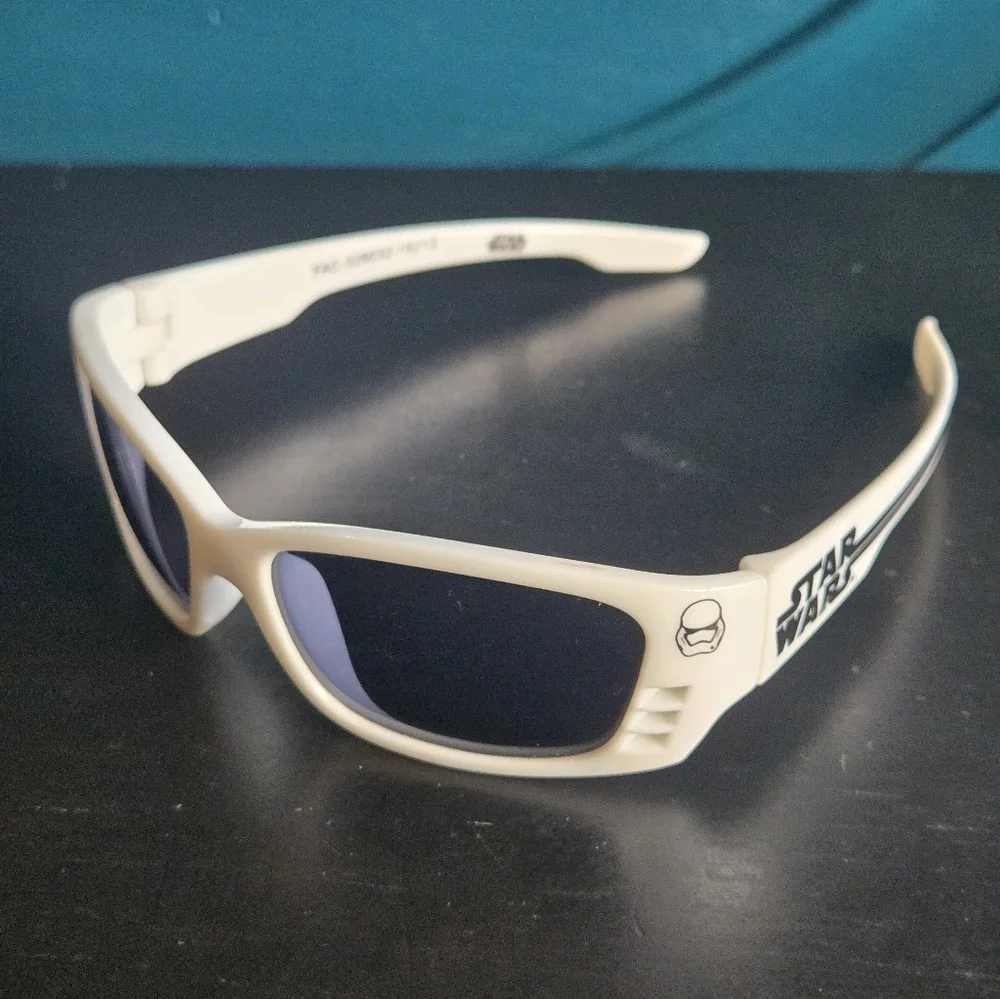 Kids Star Wars White/Black Stormtrooper Sunglasses